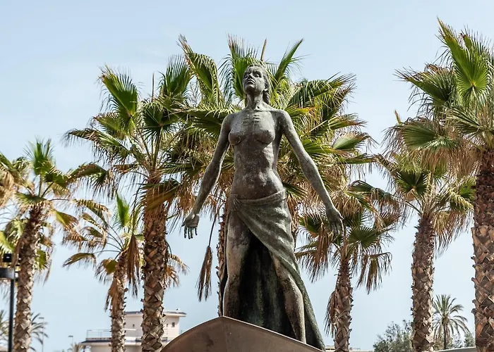 Lxr Sun & 2hab. * Фуэнхирола